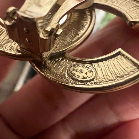 Chanel Statement X-Large Gold Crystal Faux Pearl CC Clip On Earrings - Picture 7 of 11